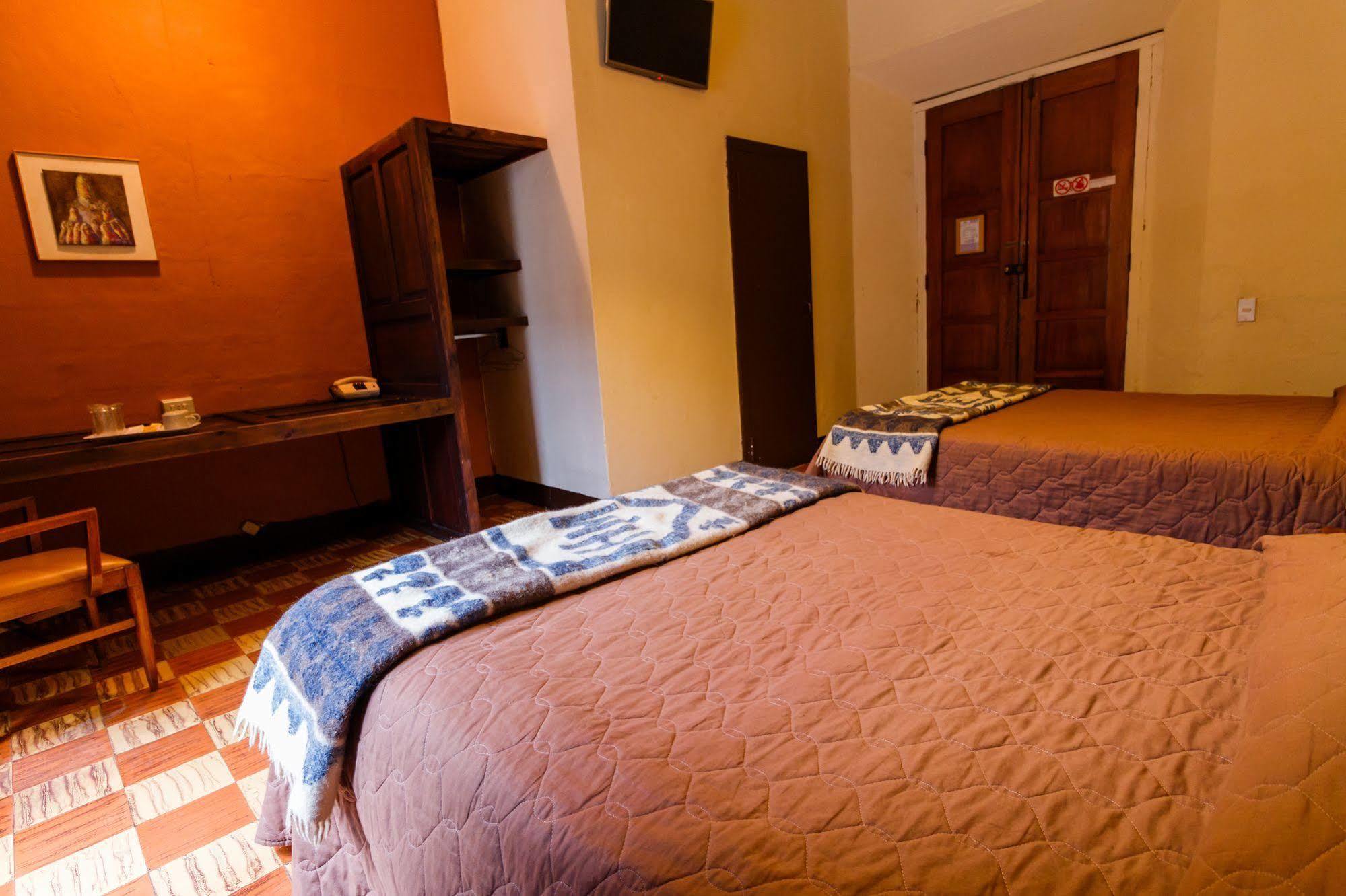Hotel Modelo 케트살테낭고 외부 사진