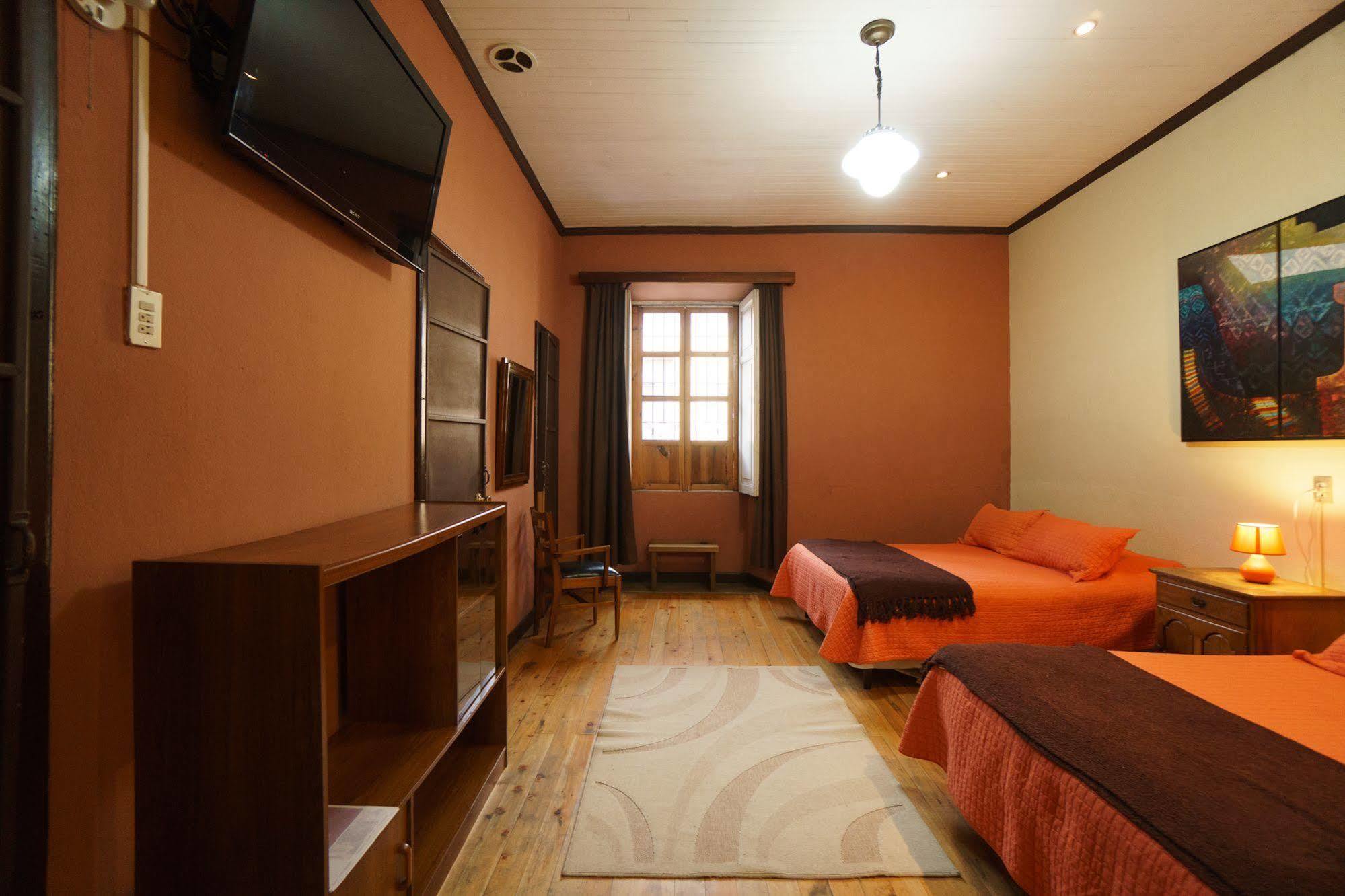 Hotel Modelo 케트살테낭고 외부 사진
